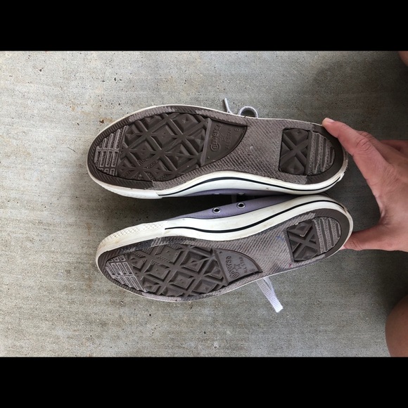 Converse Low Top Light Purple Sneakers - Picture 5 of 5
